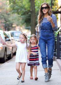 Джессика Паркер с дочками в Нью-Йорке