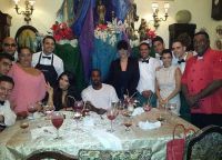 Гостеприимные кубинцы угощали заморских гостей блюдами национальной кухни