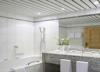 алюминиевые потолки для ванной3