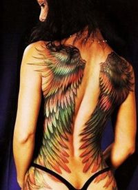 татуировки на спине женские 2