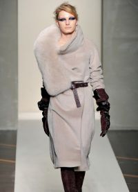 Зимние женские пальто с мехом  2