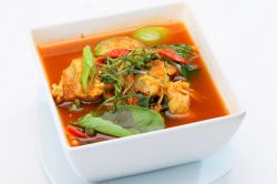 томатный рыбный суп