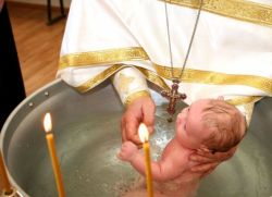 зачем крестить ребенка