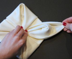 Оригами из салфеток 12